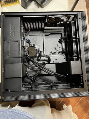 NZXT H710 (Case) + Kraken X73 (CPU water Cooler) + EVGA 1000W G5 (Power Supply)