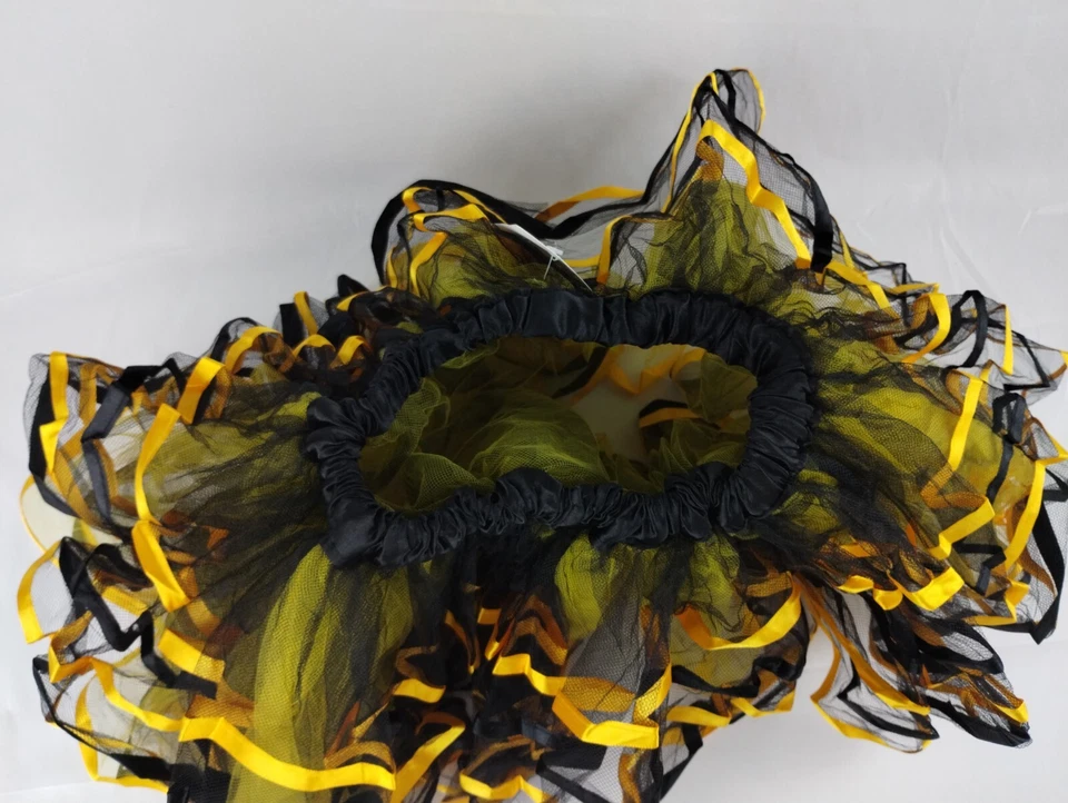 Tutú de fiesta negro y dorado con cinta  Foto 2 de 4