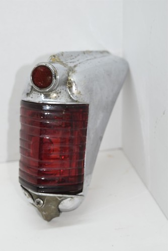 1941 1948 Chrysler RH Passenger Tail Light Assembly Glass Lens OEM 41 42 43 44 - Picture 3 of 11