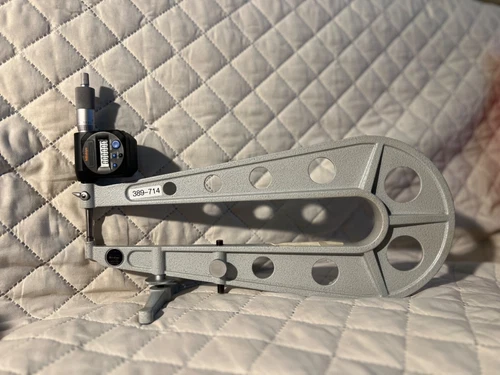 Mitutoyo 389-714 Sheet Metal Micrometer .00005"/0.001mm Resolution 0-1"/0-25.4mm