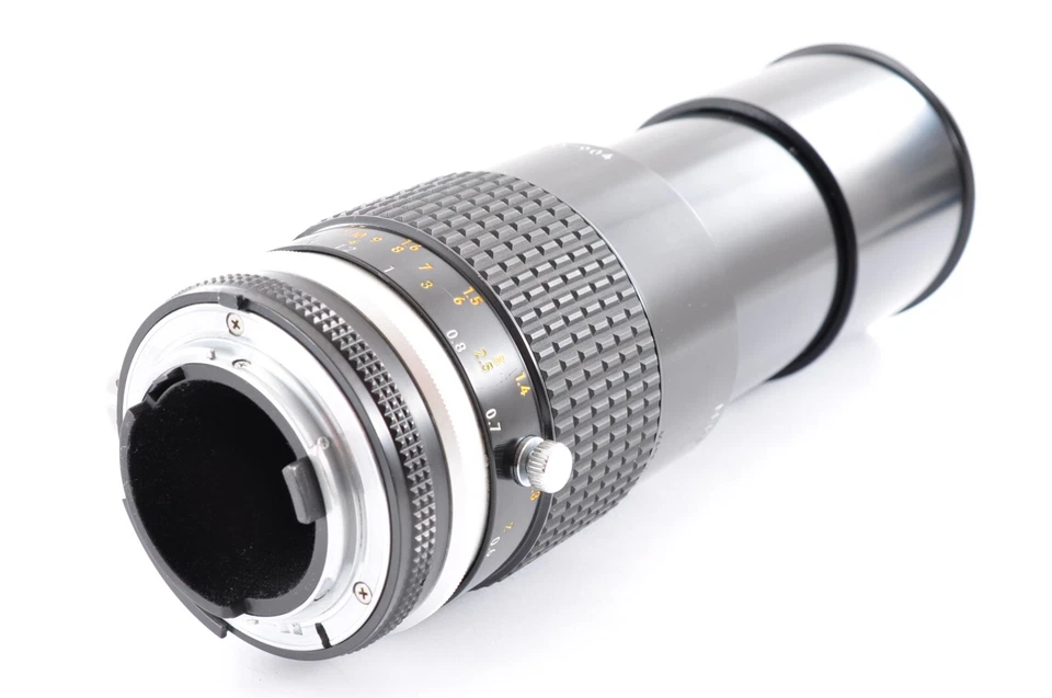 Nikon Ai-S AIS Micro Nikkor 105mm f/4 MF Macro Lens from JAPAN [Near Mint] #1127 - Image 2 of 4