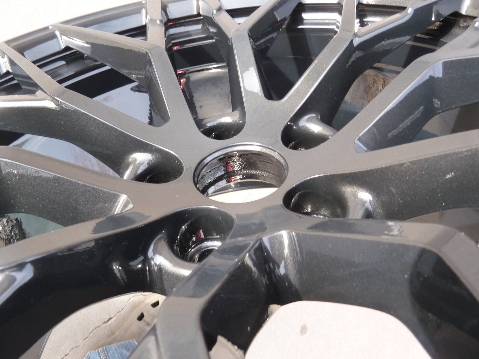 Reconditioned OEM 17-2023 Audi R8 20x11 +47 20'' Gloss Dark Charcoal Rim Wheel