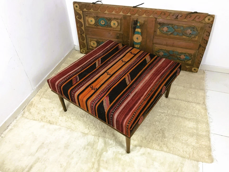 Mesa de centro otomana Kilim hecha a mano mesa de té mesa media banco tapizado 36x36 Foto 2 de 4