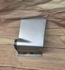 2006 2007 2008 2009 Cadillac Srx Right Front Lower Fender Molding Trim Oem 2006 2007 2008 2009 Cadillac Srx Right Front Lower Fender Molding Trim Oem