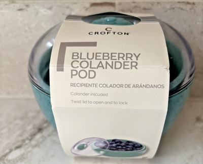 Crofton blueberry Colander Pod Red Blue 1.3 Pint Ventilated Twist Lid NEW