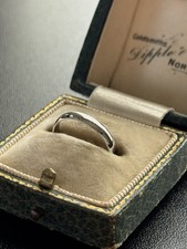 Solid 9ct white gold wedding band ring - Sheffield - 2023