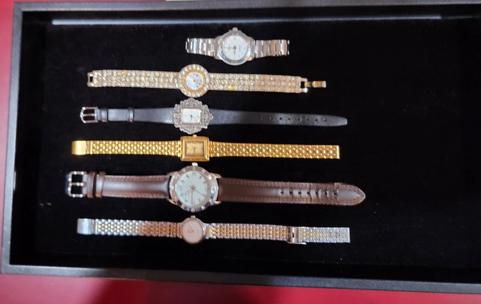 6 RELOJES DE PULSERA DE CUARZO VINTAGE, Avon, Loris, Japan Move, Cannes, Amatron Foto 2 de 4