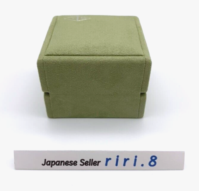 Van cleef & Arpels genuine Ring case Green suede VCA Jewelry box w