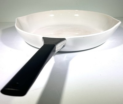 Corning Ware Cookmates FP-10 Round Skillet Double Pour Bone White No Lid