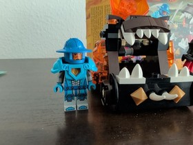 LEGO NEXO KNIGHTS 70311: Chaos Catapult, 100% complete + instructions