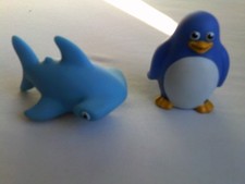 Penguin and shark - Munchkin  Baby Bath Toy