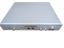 Luxman P-700u Headphone Amp w JPA-15000 Cable