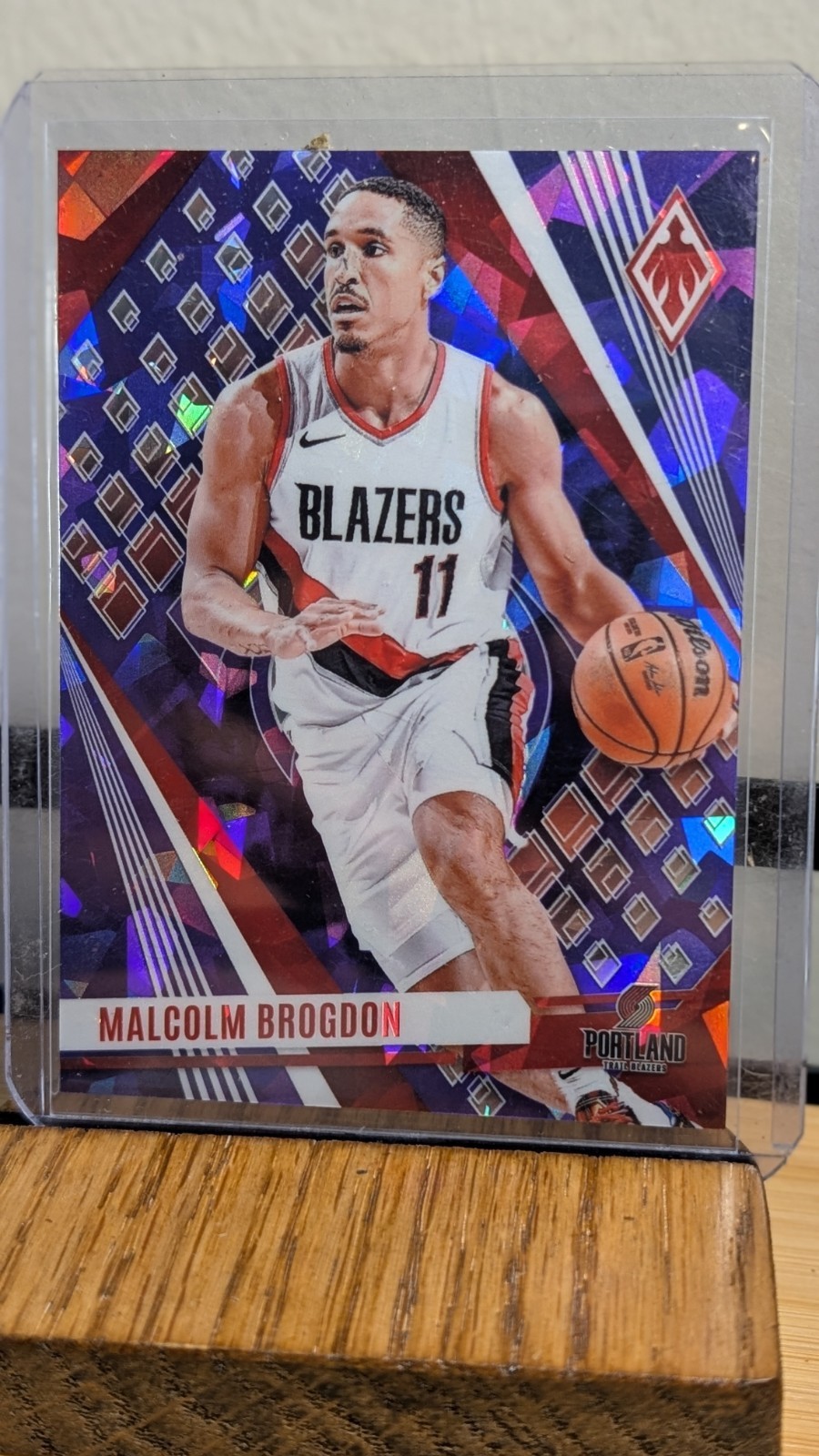 2023-24 Panini Phoenix - Malcolm Brogdon #40 Purple Ice Phoenix /25