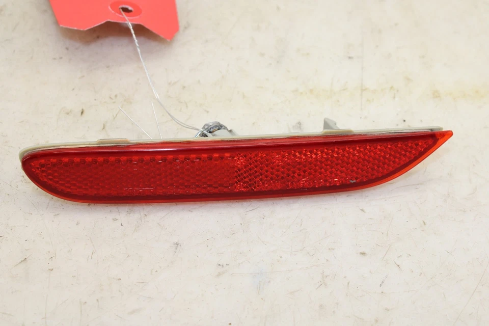 Juego de reflectores de parachoques trasero Infiniti Q50 2014-2017 OEM LH27 Foto 2 de 4