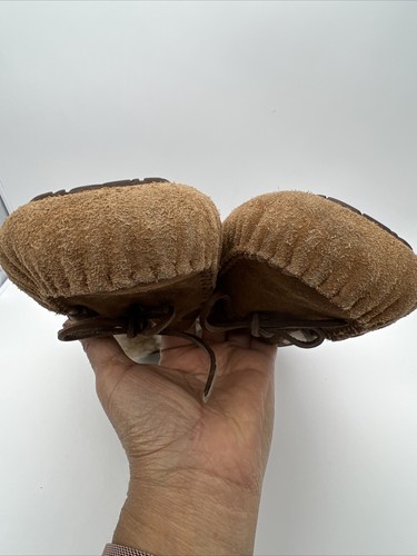 Authentic Kids UGG Australia Dakota Suede Slipper Style# 5296 Chestnut - Picture 11 of 12