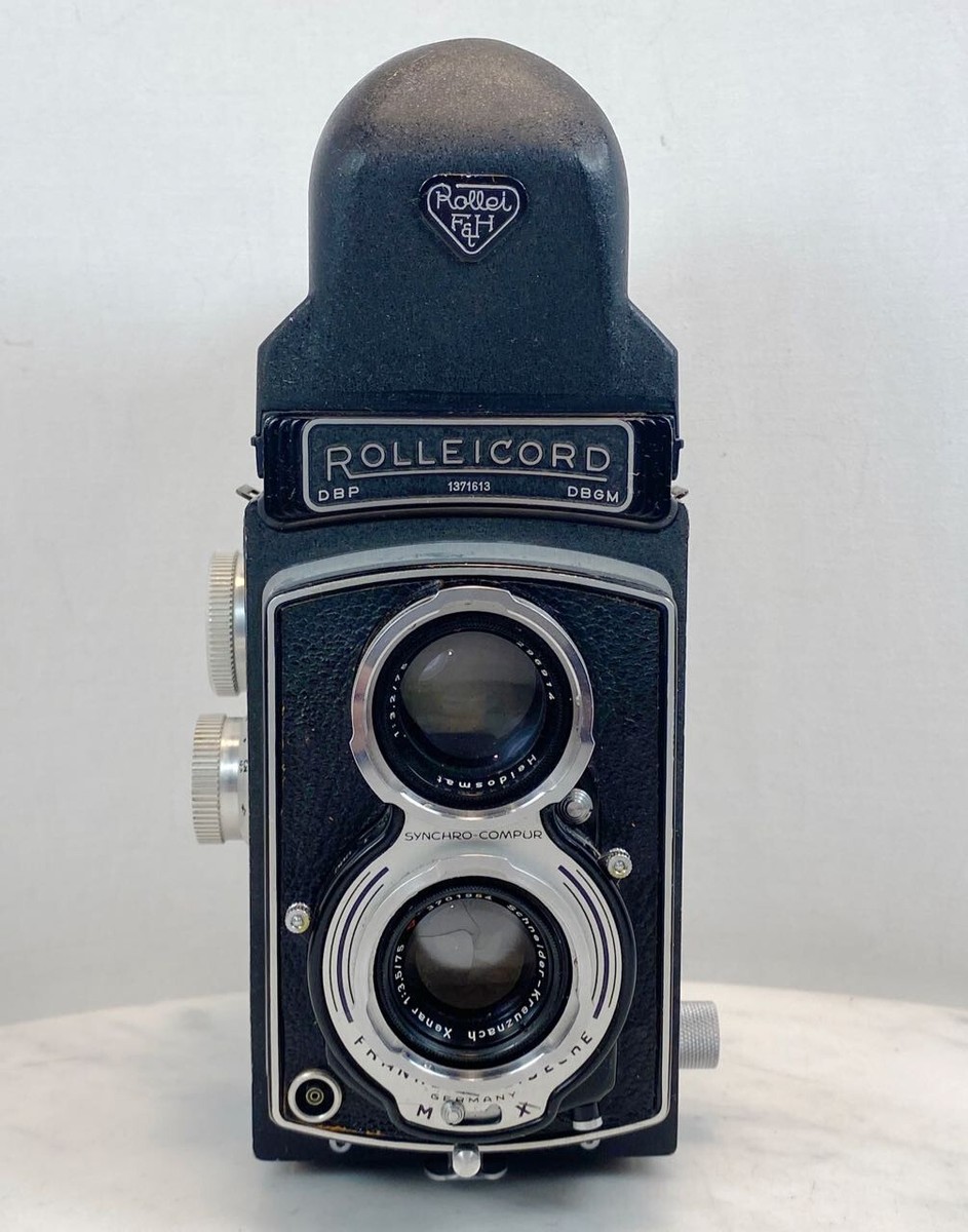 ROLLEICORD TLR Camera + Rollei F&H Prism Finder Schneider XENAR F3