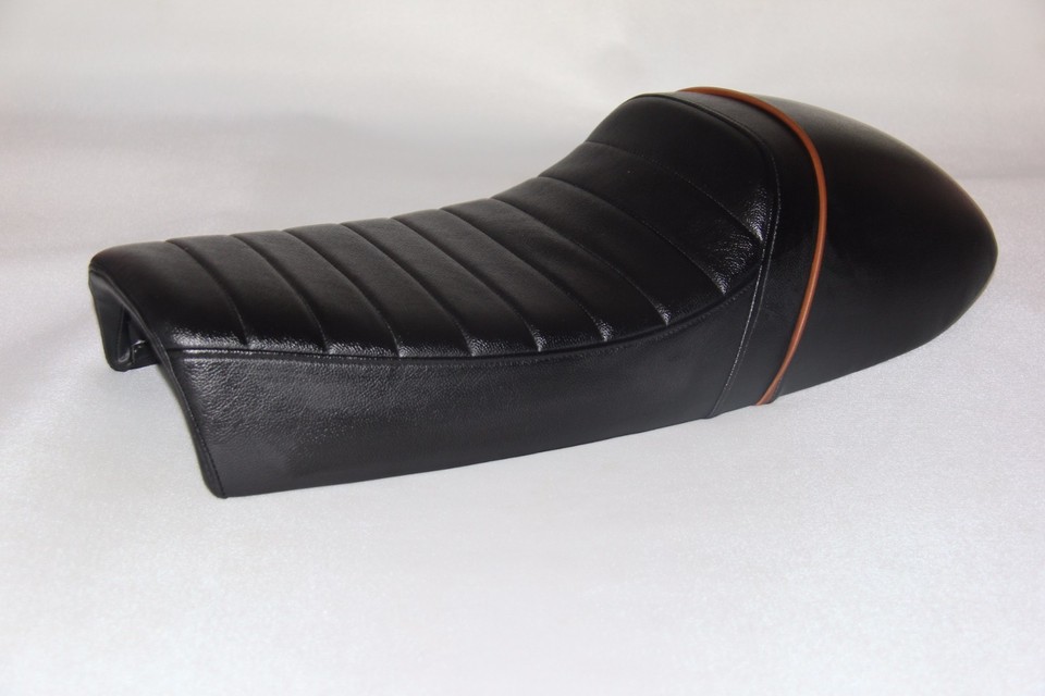Seat Cover With Strap For Yamaha RD350, R5, DS7 (1970-1972) - Black
