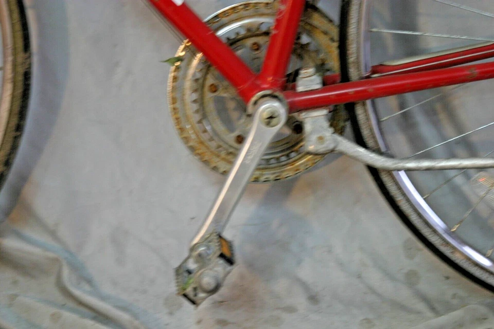 Bicicleta de turismo Schwinn Sprint 1976 pequeña 54 cm roja con orejetas de acero remitente de EE. UU. Foto 3 de 4