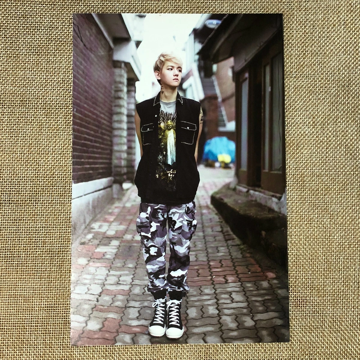 EXO BAEKHYUN #2 [ XOXO GROWL Official Postcard ] 1st Repackage.