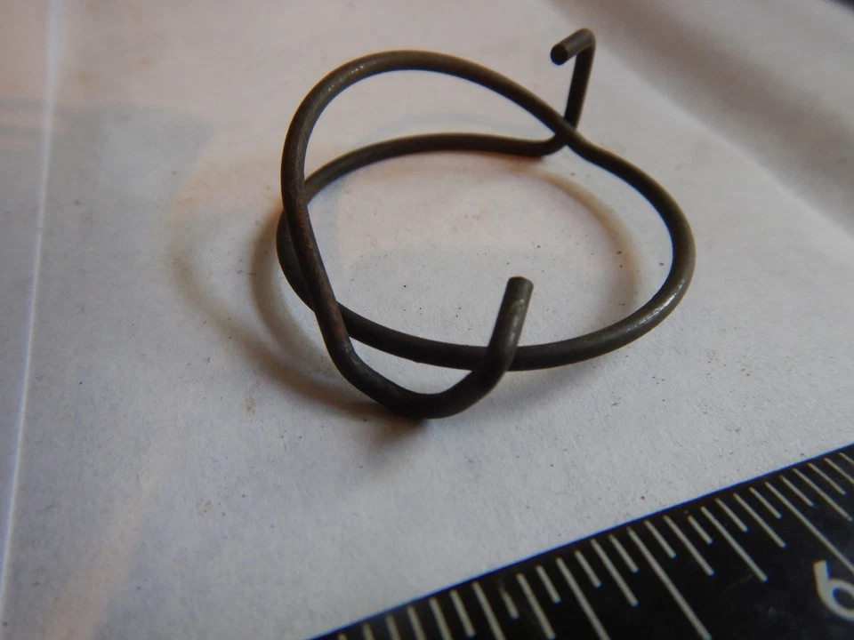 NOS 39-64 STUDEBAKER CHAMPION 6 CYL Clutch Release Bearing Collar Spring 196087 - Image 3 of 4