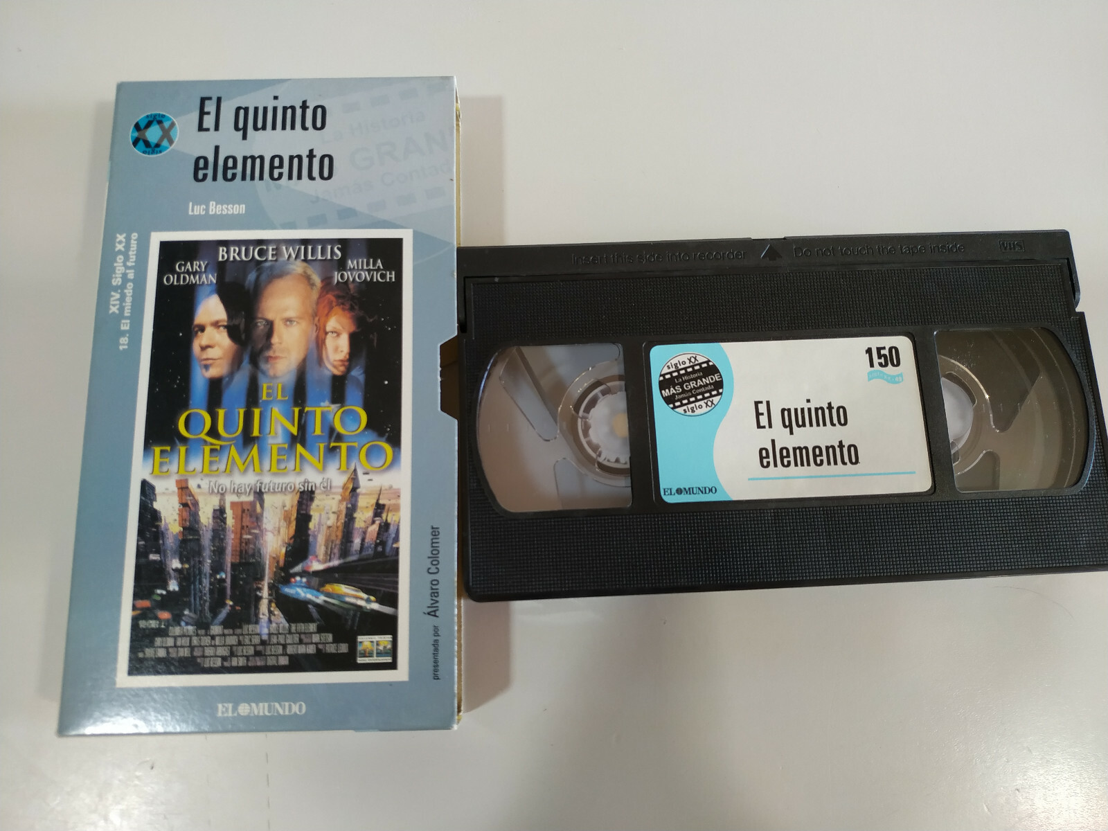 The Fifth Element Luc Besson Bruce Willis Jovovich - VHS Tape Español