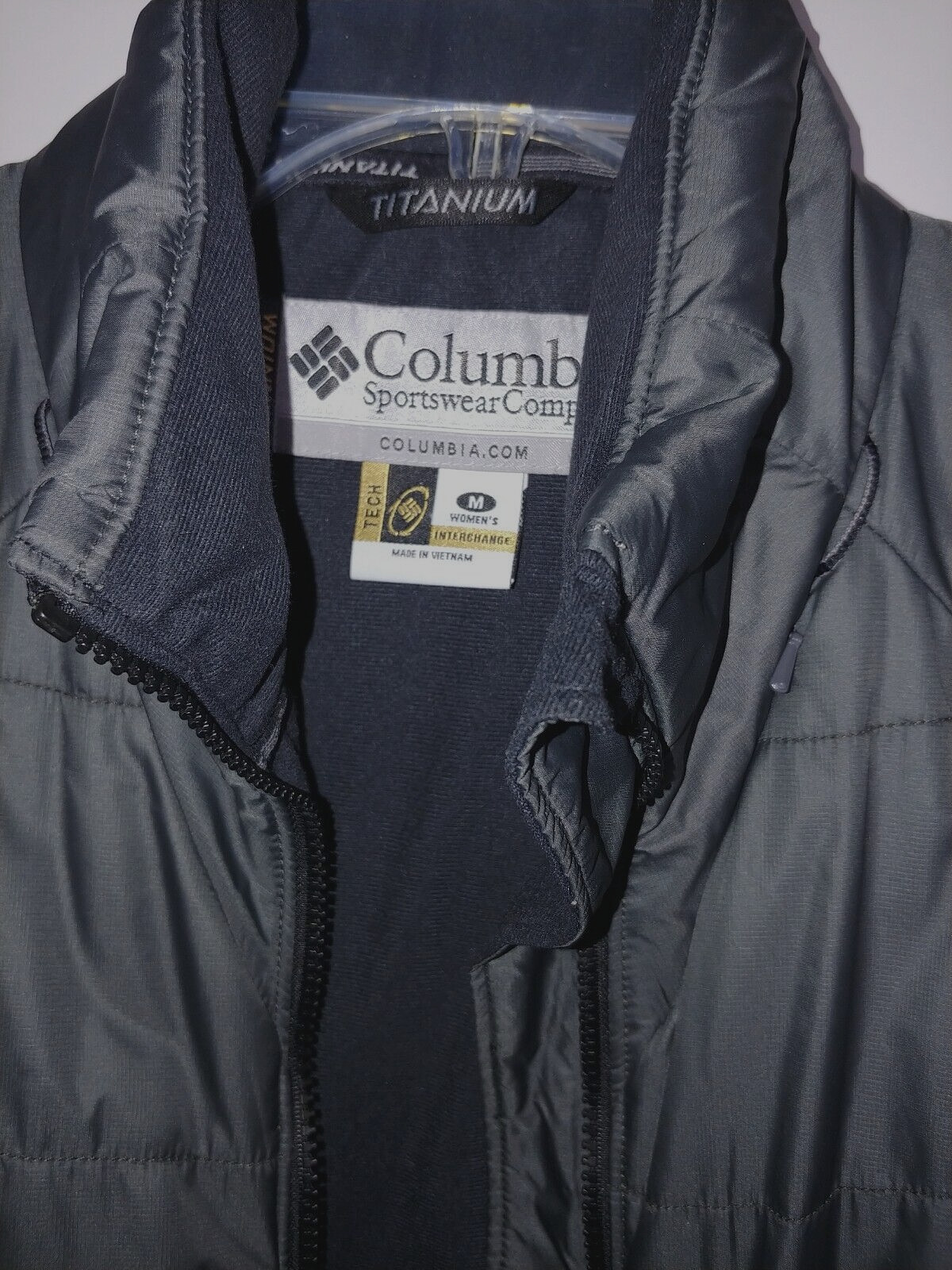 COLUMBIA TITANIUM TECH INTERCHANGE LIGHT QUILTED … - image 5