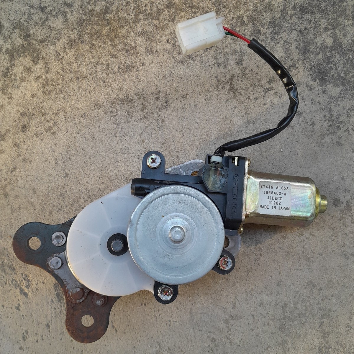 AYA　0724 05-06 Infiniti G35 FRONT LEFT Driver Seat Adjust Motor OEM