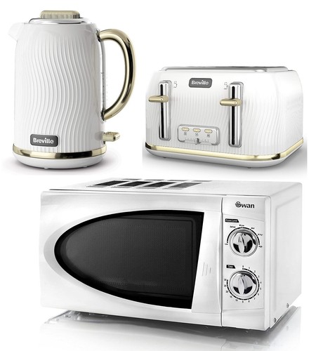 Golden Jug Kettle and 4-Slice Toaster 