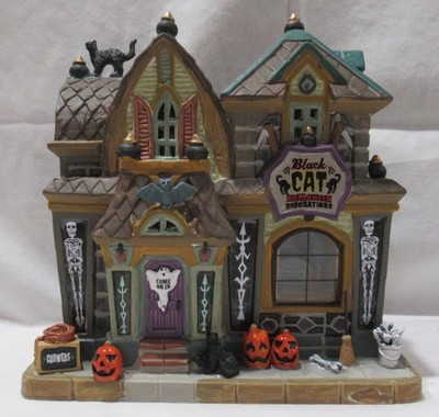 Lemax Spooky Town Collection BLACK CAT HALLOWEN DECOR Porcelain Building Lighted