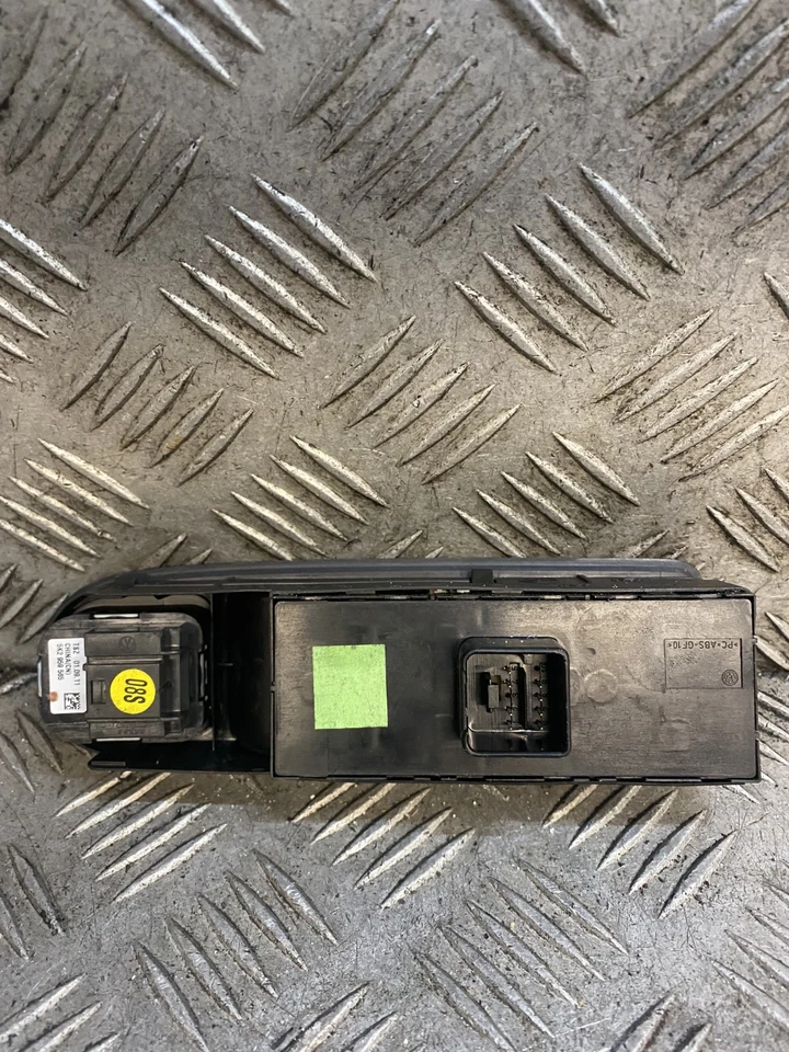 2012 VOLKSWAGEN GOLF 5DR MK6 DRIVERS FRONT WINDOW SWITCHES 5K0867255A - Image 2 of 3