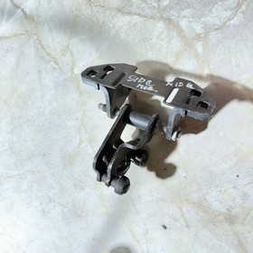 MERCEDES-BENZ Sprinter 313 Cdi Sliding Door Roller guide middle A9067600247