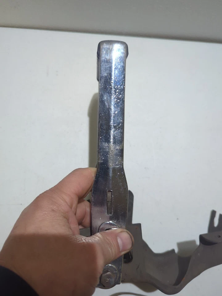 1968 1969 CHEVROLET IMPALA AND CAPRICE SHIFTER AUTOMATIC FOR CONSOLE CAR - Image 2 of 4