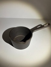 LODGE Cast Iron 2 Cup MELTING POT w/Spout - 2MP2 - Made in USA