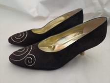 Maud Frizon Black Suede Pumps With In Lake Gold Accents Size 36