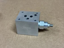 NEW SUN HYDRAULICS DBP Hydraulic Manifold w/ FXDA LAN 8.0 GPM Cartridge Valve