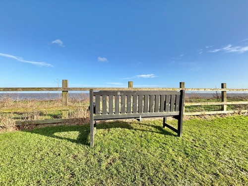 CHEAP HOLIDAY HOME FOR SALE IN LOWESTOFT - Picture 3 of 16