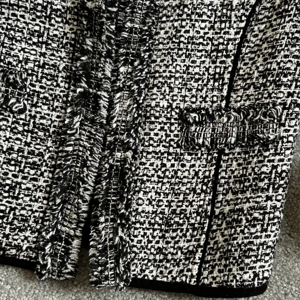  White House Black Market WHBM Tweed Short Open Blazer Fringe Classic