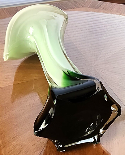 8.25" MURANO Style Jack In The Pulpit Calla Green to White Case Art Glass VASE - Picture 5 of 5