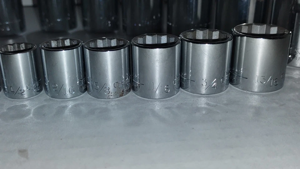 Craftsman 24 Piece SAE 12 Point Shallow Sockets ½" 3/8" & ¼" Drives G & V Series - Image 4 of 4