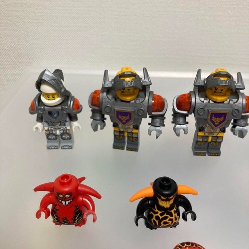 Lego Nex Knights Minifigure Sword Shield Set - Picture 4 of 6