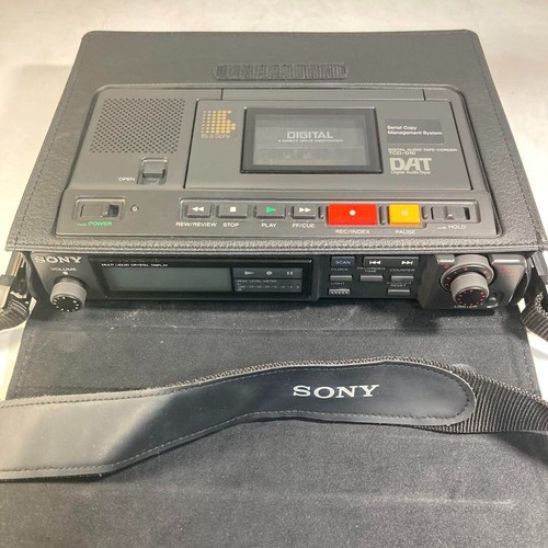 Sony TCD-D10 Digital Audio Tape Recorder Densuke Used from Japan - Picture 9 of 15
