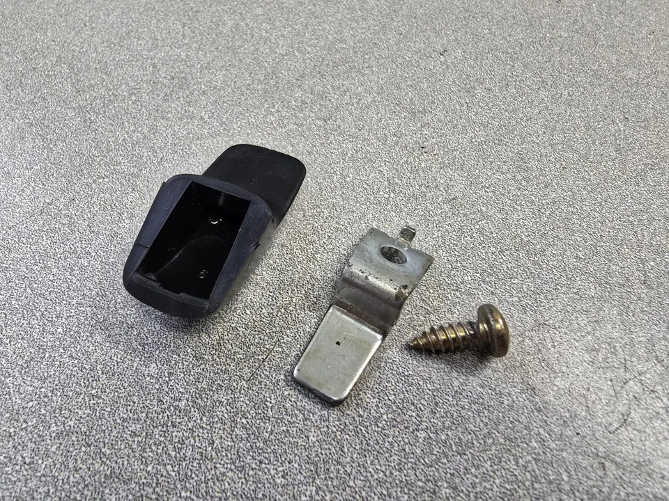 BONITO MONTAJE GANCHO ABRIGO NEGRO USADO ORIGINAL PORSCHE 911 912 914 914-6 930 GHE Foto 2 de 4