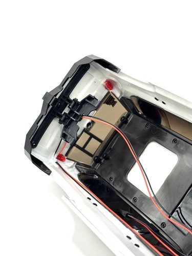 Axial SCX24 Lexus GX 470 Body Silver - Original - New - Picture 7 of 9