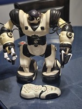 Robosapien 8081 w/ Remote 2004 WowWee 14  Robot used