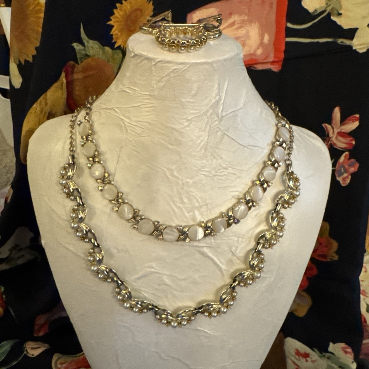 VtgJudyLee GoldTone NecklaceEarrings/unmarked PearlGoldtonenecklace Brooch View 6