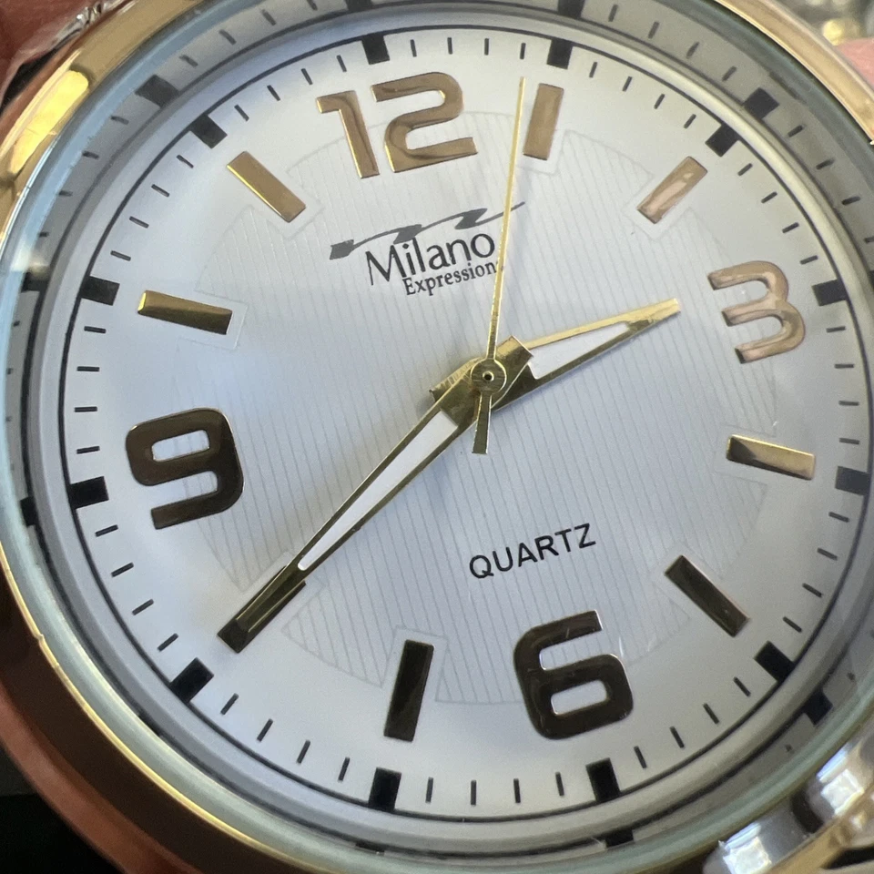 Reloj Milano Expressions plateado para hombre🔥Horas esfera blanca negro (ligero 🙏) Foto 3 de 4