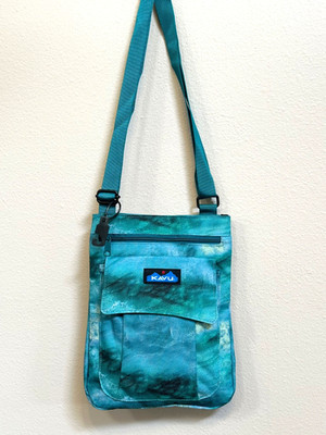 KAVU For Keeps Purse Bag ~ Ocean Storm          