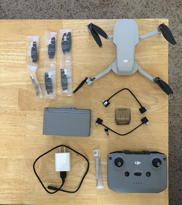 DJI Mini 2 4k Drone (Bound to DJI account / For Parts only)
