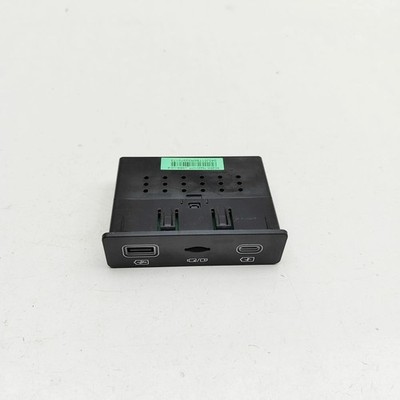 BYD ATTO 3 SC2E USB-Anschluss SC2EM-7922010TF Strom 152 kW 2025 34514567