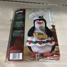 Bucilla "Penguin Chef" 86334. Felt Kit New Rare Christmas felt kit